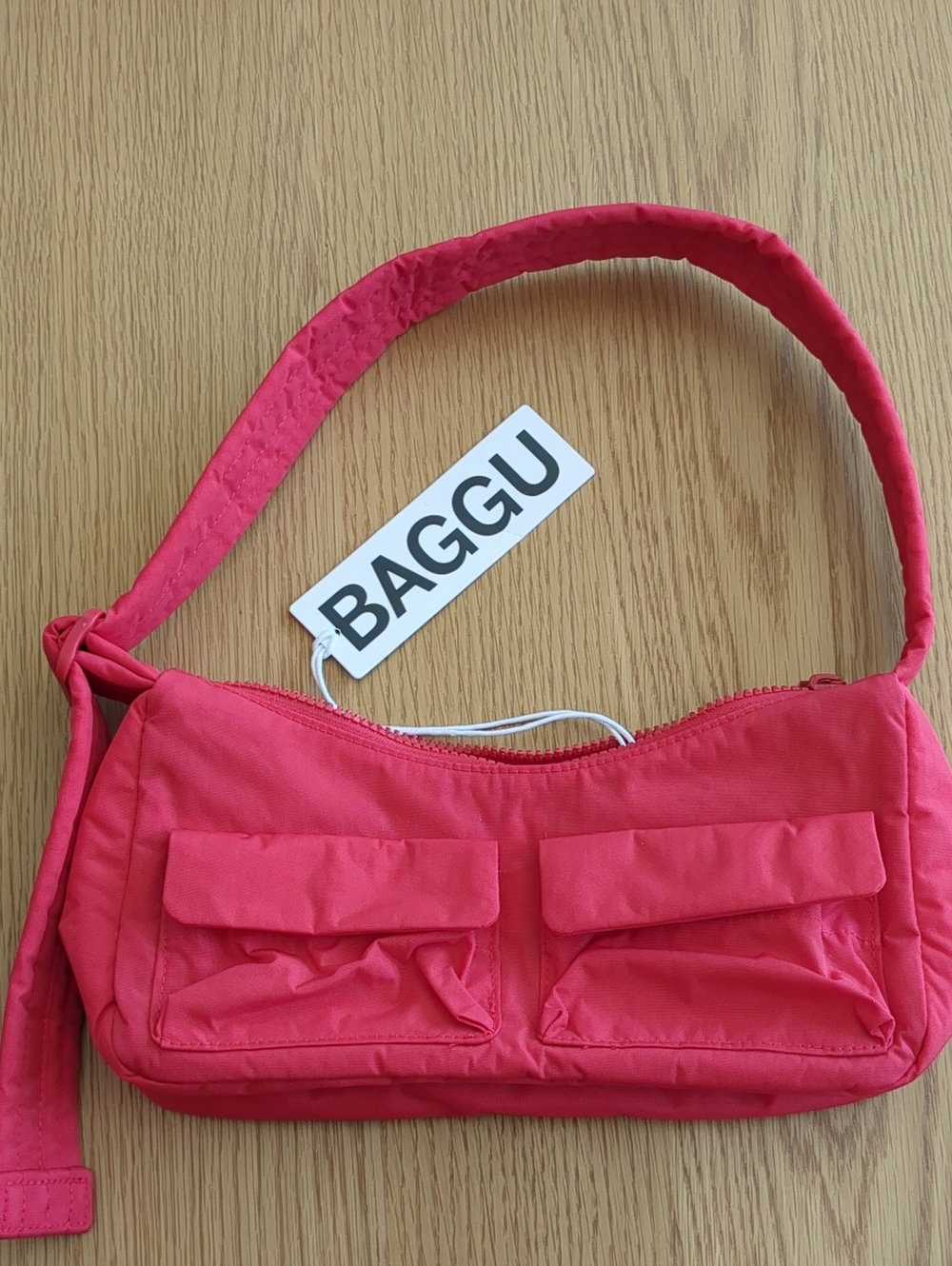 NWT Candy Apple Baggu Shoulder Cargo Bag